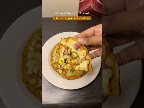 No Oven No Yeast No Curd Pizza | Thin Crust Pizza on Tawa #pizza #shorts #pizzadough