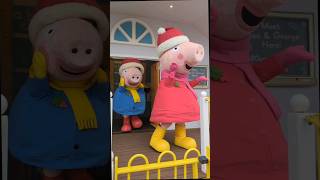 Meet Peppa and George at Peppa Pig World #peppapigworld  #peppapigthemepark #peppaandgeorge