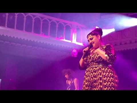 Paradiso Anmsterdam: Beth  Ditto sings "Lover"