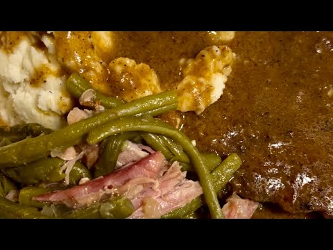 Cooking Dinner  Cube Steak with Gravy  ~Fresh Green beans w Smoked Turkey ~Homemade Mashed Potatoes