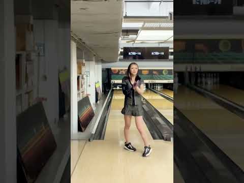 Tokyo gal  good at bowling and baseball