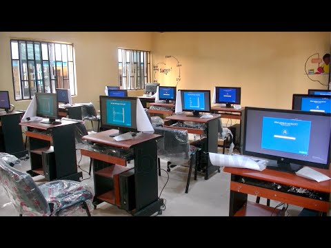 LAWMAKER COMMISSIONS TECH HUB IN AGUDA SCHOOL