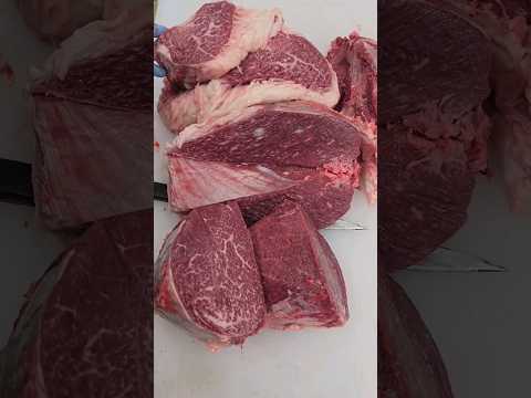 特級品の肉、マル（しんたま）を分割してカットしてみた4🥩JapaneseWagyuBeef🐃