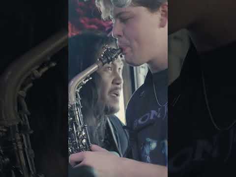 Saxophonist solo over Prince's "Kiss" live in Nashville