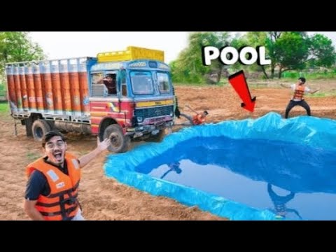 Driving Our Truck Underwater- ट्रक कोपानी में डुबाना एक बड़ी गलती थी😱