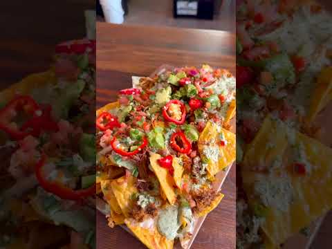 Nachos and a Margarita Flight at Finney's Crafthouse! 😋🍹