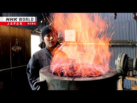 Swordsmith looks to forge the futureーNHK WORLD-JAPAN NEWS