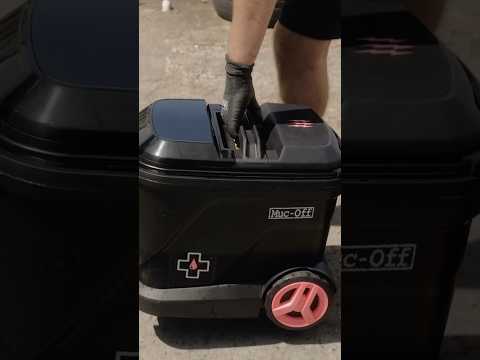 MUCOFF MOBILE PRESSURE WASHER FOR MOTO! #mucoff #clean #motorcycle