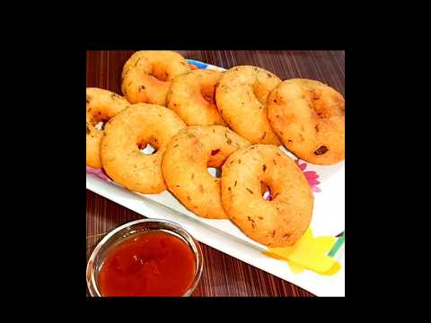 Suji medu vada recipe #short #atifmomskitchen #food #indianfood