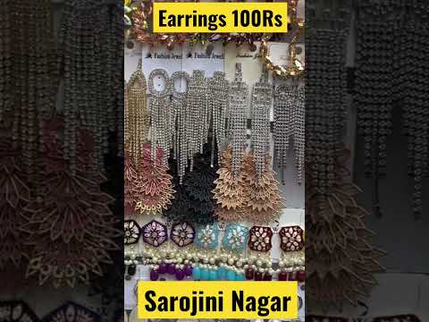 Sarojini Nagar Earrings 100Rs #delhimarket #youtubeshorts #ytshort #shorts