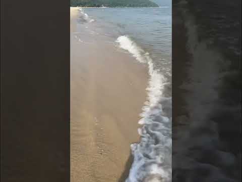 Nice quiet morning walk at Batu Ferringhi beach #penangisland #penang #malaysia #batuferringhi