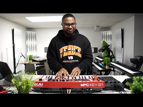 AKAI MPC Key 37 x SP-404 MKII Performance - Yaahn Hunter Jr.