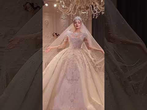 Your dream wedding dress is waiting for you to find Amanda Novias