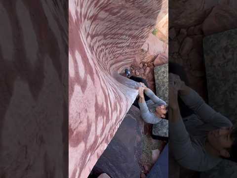 Getting Barreled on Cirque Du Soleil V3 Red Rocks Nevada #bouldering