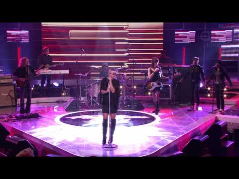 P!nk (Pink) - Sober (Australian Idol 3 Nov 2008 LIVE ) *HD* + Lyrics