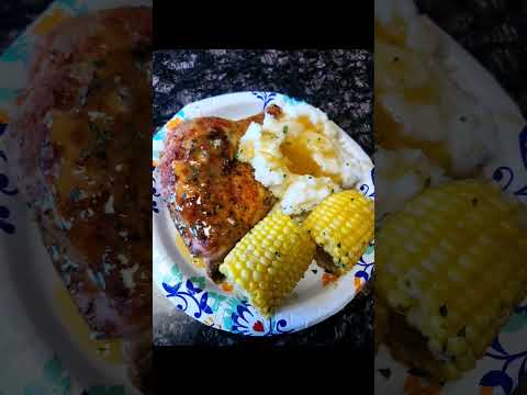 Baked Chicken 🐔 Mashed Potatoes and Corn 🌽 😋 #wegotalovethang #foodie #appreciated #music