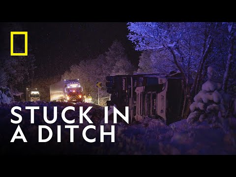 Rescuing a 43 Tonne Salmon Truck | Ice Road Rescue | National Geographic UK