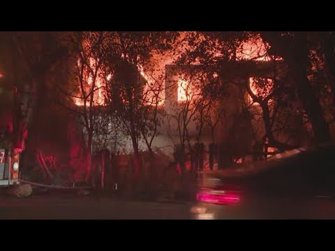 Thousands of buildings destroyed in Palisades Fire