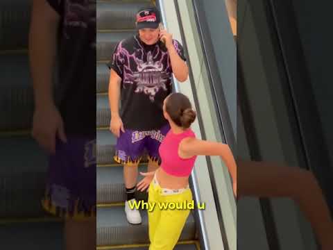 Fake call prank on escalator 🤣😝 #funny #toofunny #viral #fun