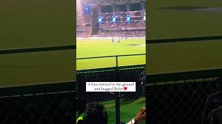 Fan Hugged the Rohit Sharma 🫂❤‍🩹 | #shorts ##ipl2024 #rohitsharmacomedyvideo