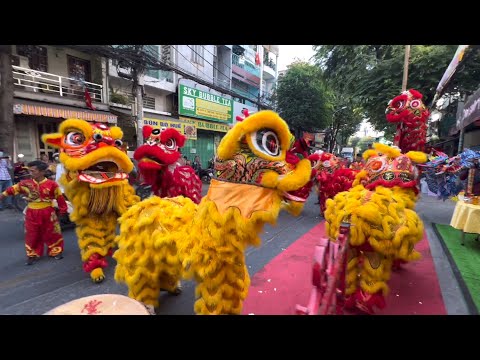 Múa Lân 2024 Quá Hay Quận 11 / Múa Lân Ông Địa Vui Nhộn