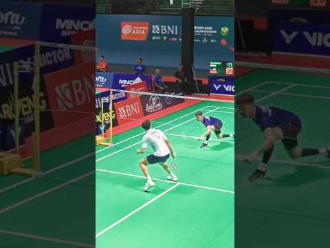 The most effective trick shot #shorts #sports #badminton #worldtour #bwf #shortvideo