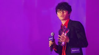 唱作歌曲《玩樂》方大同【 雅虎香港Yahoo!搜尋人氣大獎 Yahoo! Asia Buzz Awards 2010】 20101217