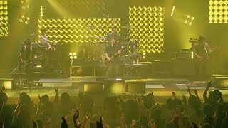 スピッツ「醒めない」（DVD＆Blu-ray『SPITZ JAMBOREE TOUR 2016 “醒 め な い”』より）