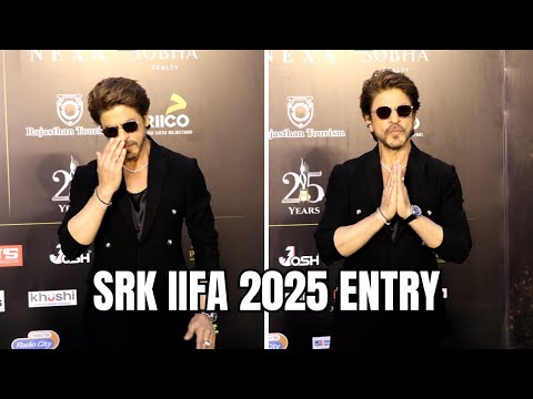 Shah Rukh Khan at IIFA 2025 – Fans LOSE CONTROL on Green Carpet! 🤯🎬