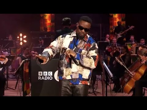 Sarkodie performing Rollies And Cigars with the BBC Philharmonic