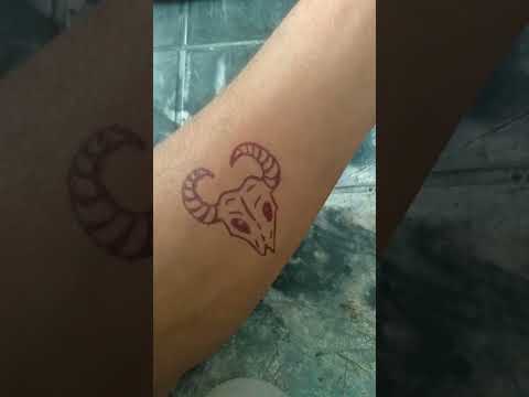 How to drow tattoo with pen #tattoo #creative