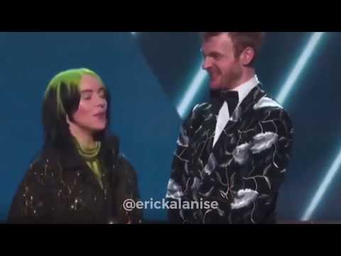 Las nominadas de los Grammy no están contentas con Billie Eilish / parodia