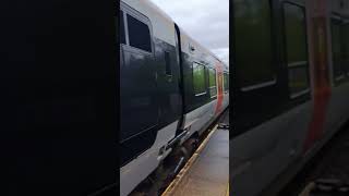 Class 231008 seen cruising into Ystrad Mynach Station. #britishrailway #train #trainspotting