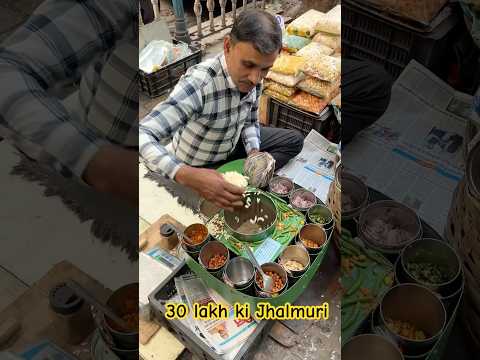 30 लाख के सोने बरतन लेके रास्ते पे झालमुड़ी बेच रहे है 😱 #viral #trending #fun #comedy #streetfood