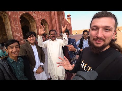 Friendly People Everywhere In Lahore, Pakistan 🇵🇰