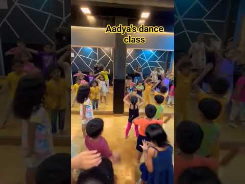 Aadya's Dance Class #viral #cutebaby #funwithaadya #shortvideos #dancevideo #summervibes