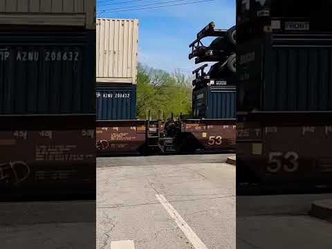 HIGH SPEED INTERMODAL GOING THRU CROSSING! #railroad #norfolksouthern #trains