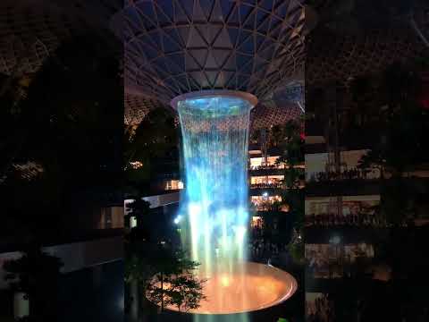 Amazing Light And Sound Show In Jewel In Singapore #singaporevlog #trending #shorts #changiairport