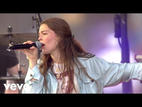 Maggie Rogers - Alaska (Live On The Today Show)