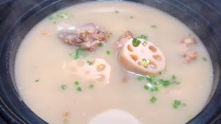 Many people make the wrong ribs and lotus root soup, the chef teaches you the skills,