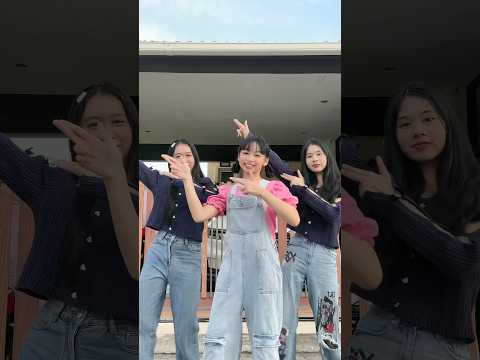 ใครมันส์สุดในนี้?👧🏻👧🏻👧🏻!! #shorts  #dance  #tiktok  #wiwawawowtv  #sister r #siblings #funny