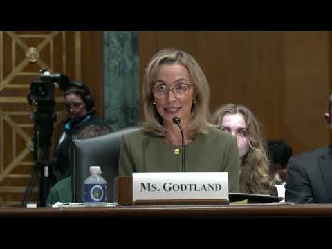 Grassley Questions Witnesses at Senate Finance Hearing on Social Security