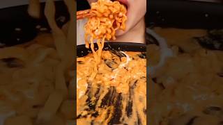 EATING CHEESE CARBO FIRE NOODLES #shorts #mukbang #carbofirenoodles #cheesenoodles #noodles