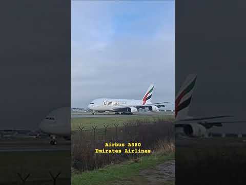 Emirates Airlines Airbus A380 800 sheer power....