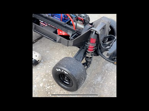 Traxxas maxx on drag tires 😳💪