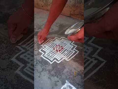 #shortsvideo#padikolam#margalikolam#appartmentkolam#muggulu#lakshmi's kolam