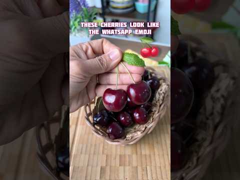 These cherries from Chile look like the whatsapp emoji 🍒 what do you think ? Made a fruit salad