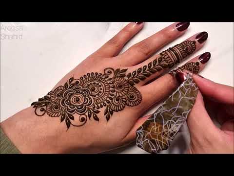 Beautiful Intricate Henna design for Eid