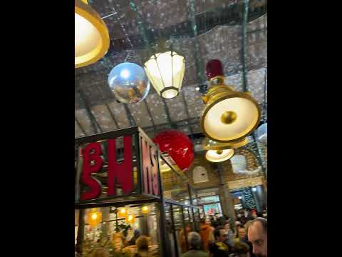 Christmas lights in Covent Garden #london #uk #christmas #lovelondon