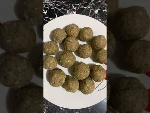 Homemade moong Dal ladoo #laddu #shorts #tastyladoo #moongdalpinni  #pinni #shortr